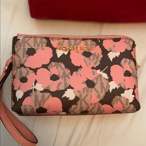 Michael Kors small clutch